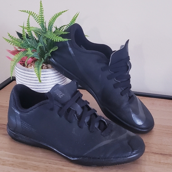 Nike Mercurial Vapor indoor shoes triple black size 1Y AH7354-001 - Picture 2 of 12
